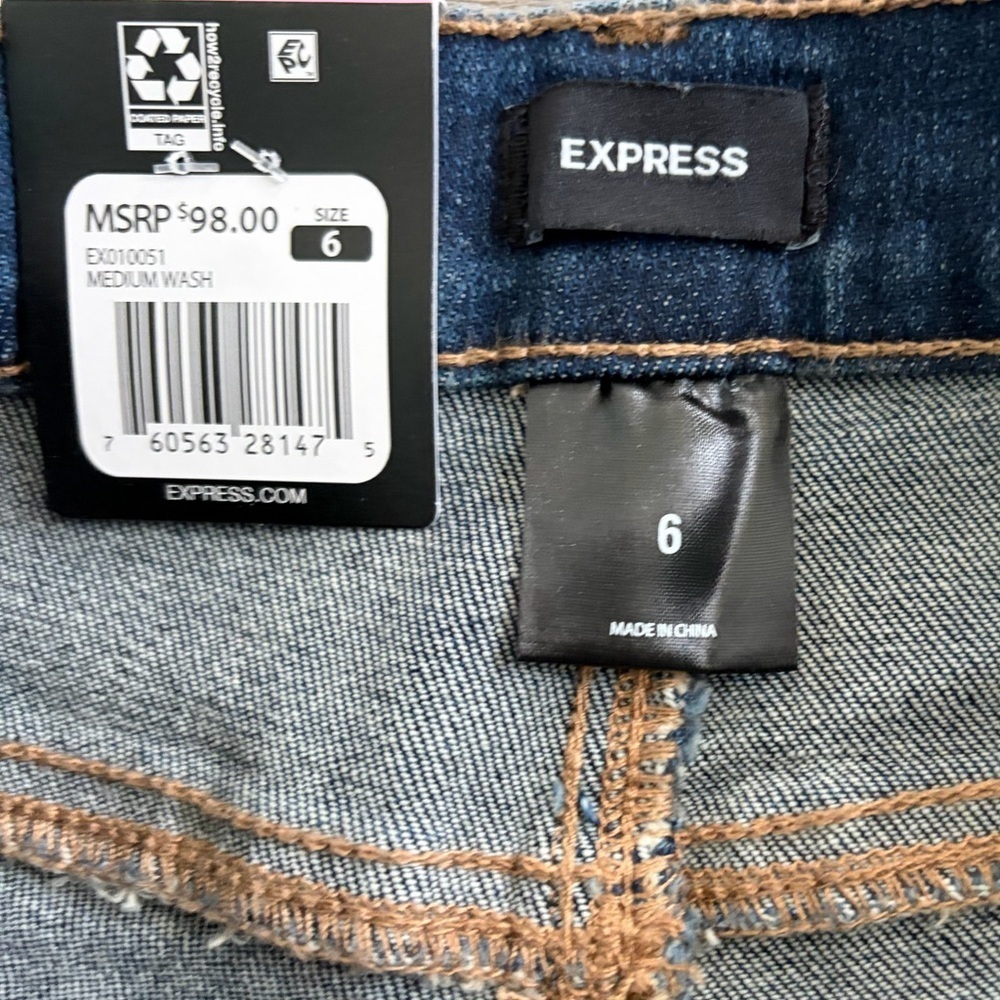 Express Blue High Waisted Medium Wash Women's Bootcut Jeans size 6 - Picture 2 of 13